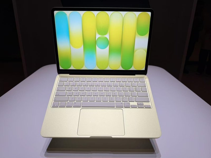  4599元起！苹果发布MacBook Neo：搭载A18 Pro芯片，回归多彩铝合金机身 新闻