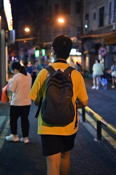 全国人大代表周燕芳：建议探索建立新就业群体专项年金，扩大商业养老金试点范围 新闻