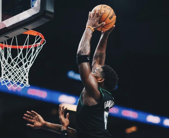  从乔丹口中传出的鼓励；爱德华兹热情获赞；成长之路仍需砥砺前行。 体育新闻 从乔丹口中传出的鼓励；爱德华兹热情获赞；成长之路仍需砥砺前行。 体育新闻 从乔丹口中传出的鼓励；爱德华兹热情获赞；成长之路仍需砥砺前行。 体育新闻