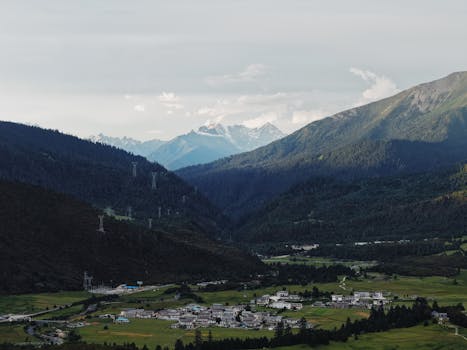  中东局势波动，旅游出行遇阻；多家平台航司快速响应，旅客权益获保障。 文化旅游 中东局势波动，旅游出行遇阻；多家平台航司快速响应，旅客权益获保障。 文化旅游 中东局势波动，旅游出行遇阻；多家平台航司快速响应，旅客权益获保障。 文化旅游
