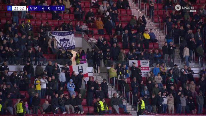  开场崩盘仅22分钟丢4球，热刺客场惨败马竞；球迷25分钟内大批离席，欧冠前景堪忧。 体育新闻