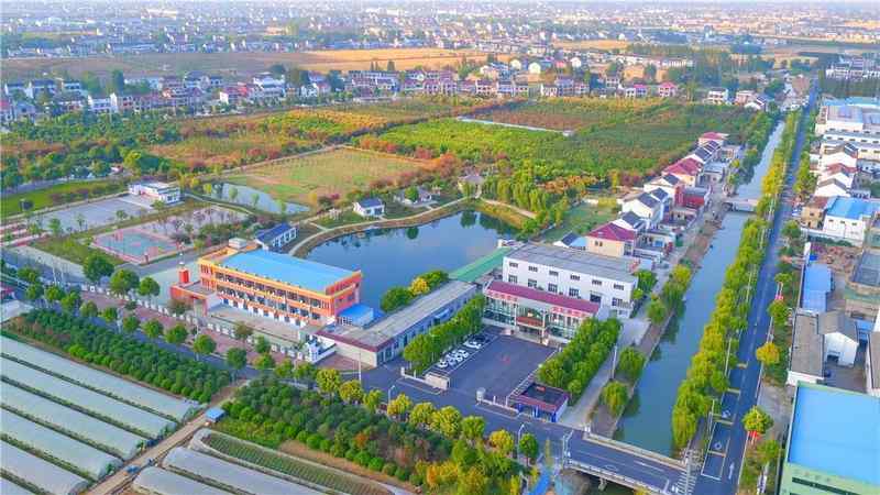  总书记心系乡村，两个德胜村的故事串起深沉牵挂。 文化旅游