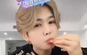 网红主播带货牛肚引争议，生产环境问题曝光；监管部门迅速介入调查。