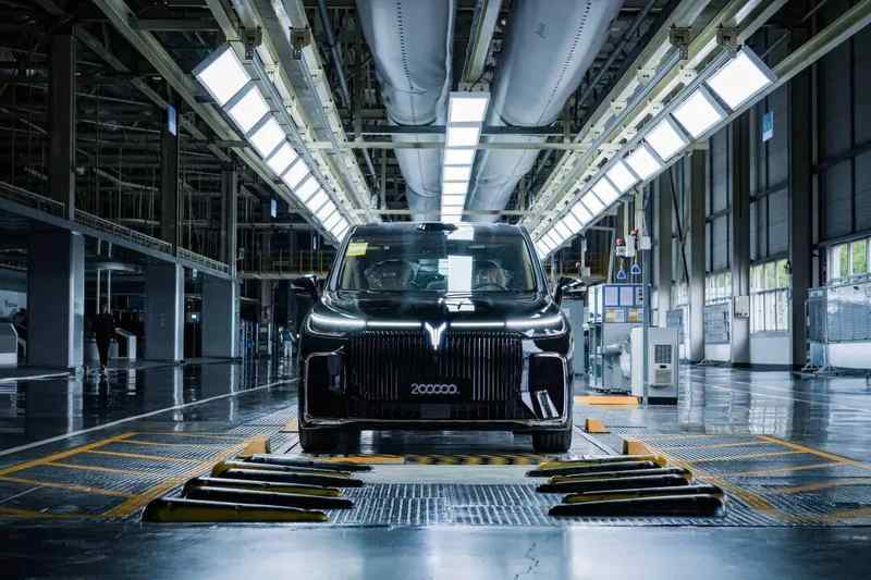  岚图汽车成功挂牌港交所；介绍上市模式助力央企新能源转型，东风集团同步推进私有化进程。 汽车科技 岚图汽车成功挂牌港交所；介绍上市模式助力央企新能源转型，东风集团同步推进私有化进程。 汽车科技