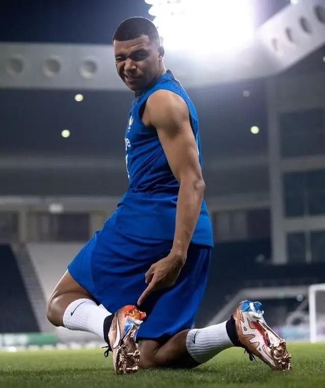  认知失调：顶级球星品牌博弈的心理困局与价值重构 体育新闻 认知失调：顶级球星品牌博弈的心理困局与价值重构 体育新闻